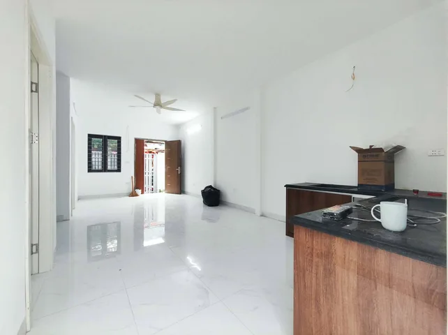CHO THUÊ NHÀ PHỐ ĐỘI CẤN, BA ĐÌNH, Ô TÔ ĐỖ CỬA, GẦN HỒ, CÓ BÃI Ô TÔ
