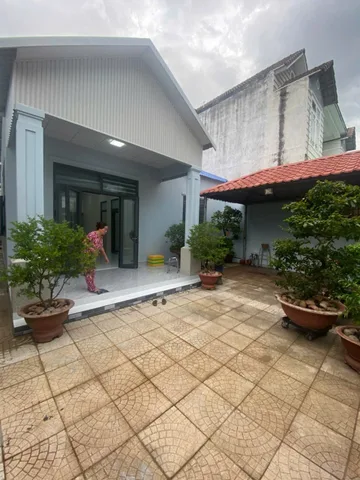 Cho thuê nhà vườn 270m², P.Trảng Dài Gần CX26, 2PN. 2m.lạnh.