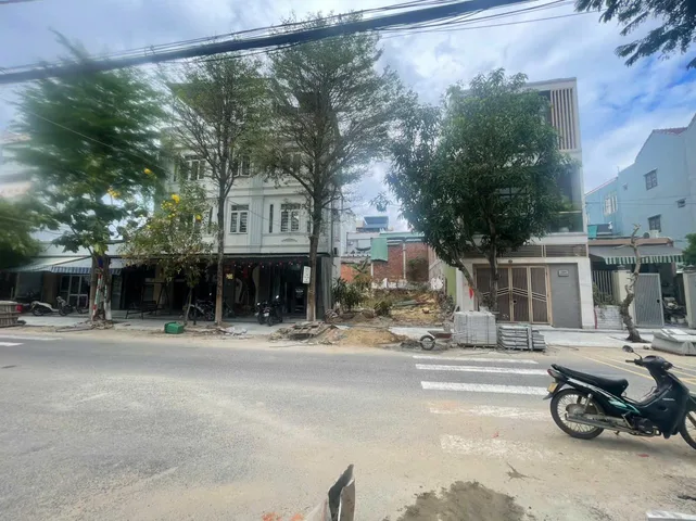 Bán Đất 215m2 có sẵn 215 m2 thổ cư giá 24.5 tỷ tại Đường Hoài Thanh Phường Mỹ An Quận Ngũ Hành Sơn Đà Nẵng