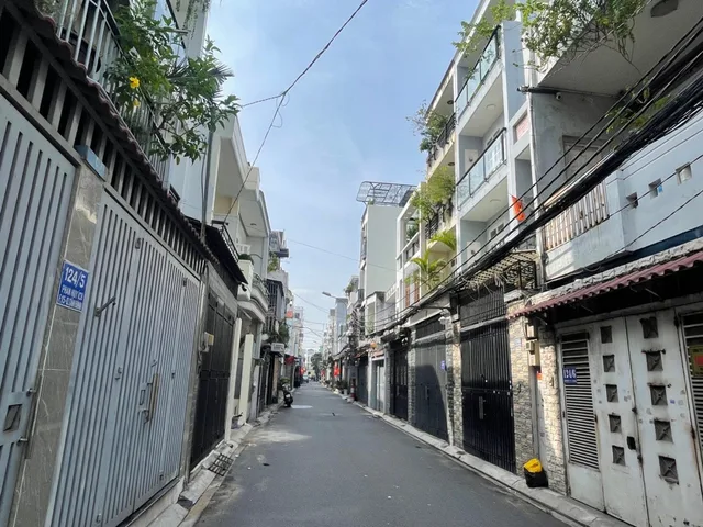 NHÀ PHAN HUY ÍCH - TRƯỜNG CHINH - 2 TẦNG - 67M² - NGANG 6.9M - GIÁ 6.5 TỶ