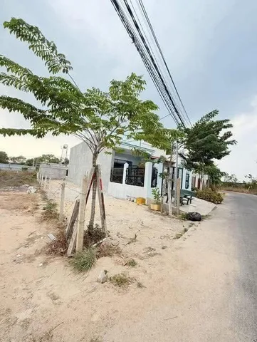 Bán Đất 500m2 có sẵn 200 m2 thổ cư giá 850 triệu tại đường Tỉnh lộ 749 Xã Lai Hưng Huyện Bàu Bàng Bình Dương