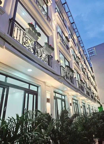YÊN HÒA – NHÀ MỚI XÂY 5 TẦNG – FULL ĐIỀU HÒA – Ở NGAY – CHỈ 16 TRIỆU/THÁNG