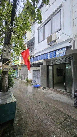 Cho thuê Nhà Ngõ 168 Nguyễn Xiển 35M² 4 Tầng 3 Ngủ, Full Nội Thất, Ô Tô Đỗ Cửa, Giá Thuê 13tr