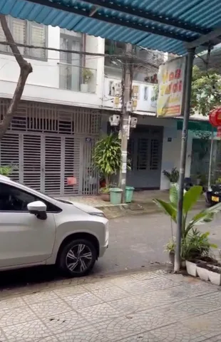 Bán đất tặng nhà C4 đường HÒA MINH 14, Liên Chiểu, ĐN_ Giá 5.3 tỷ TL