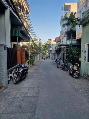 HÀNG HIẾM KHU NHÀ THỜ HẠ LONG – KHÔNG NHANH LÀ MẤT ⭐

Không phải lúc nào khu Nhà thờ Hạ Long cũng có đất đẹp bán.