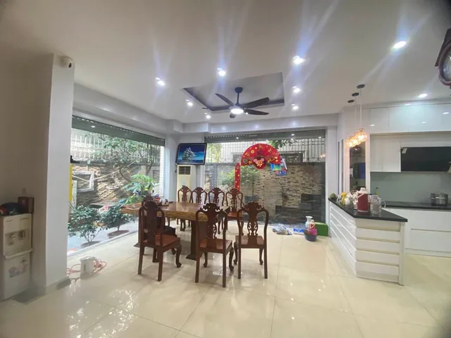 BÁN BIỆT THỰ VIỆT HƯNG, LONG BIÊN 200M2- 4 Tầng- AN SINH ĐỈNH- NHỈNH 50 Tỷ