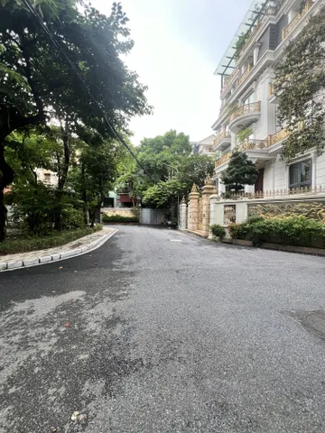 Bán Nhà riêng 231m2 có sẵn 231 m2 thổ cư giá 145 tỷ tại - Chọn - Phường Quảng An Quận Tây Hồ Hà Nội