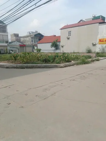 BÁN GẤP LÔ ĐẤT VỊ TRÍ SIÊU ĐẸP SIÊU HIẾM - TIỀM NĂNG TĂNG GIÁ CỰC TỐT