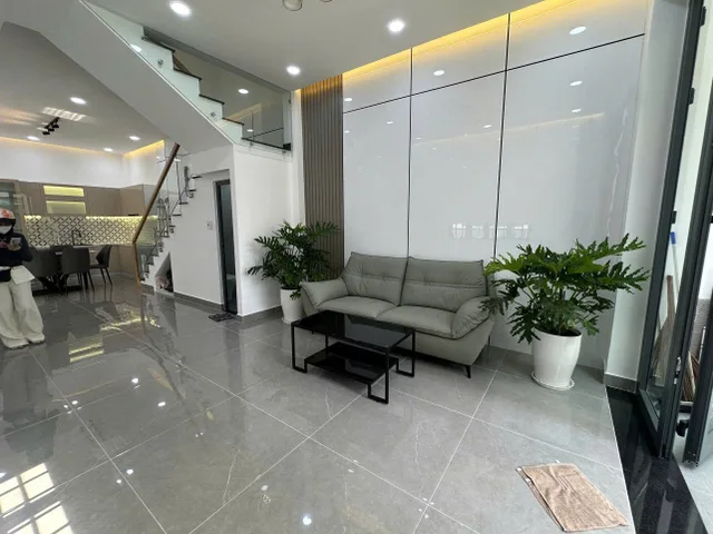 BÁN NHÀ 4 TẦNG 4 PHÒNG NGỦ LÔ GÓC HXH 6m TÔ HIỆU TÂN PHÚ CHỈ NHỈNH 8 TỶ