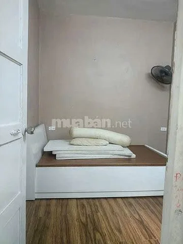 CẦN BÁN HOẶC CHO THUÊ NHÀ VỊ TRÍ TRUNG TÂM SỐ 13 CỬA NAM - QUẬN HOÀN KIẾM