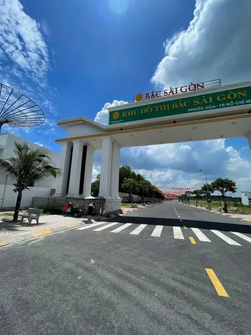 Suất nội bộ giảm 300 triệu, cho lô 100m2 trục đường 20m tại KĐT Bắc Sài Gòn, liền kề VSIP, sổ sẵn