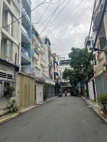 TÂN BÌNH - THIÊN PHƯỚC - HẺM VIP THÔNG 373 LÝ THƯỜNG KIỆT - 2 TẦNG BTCT - XE HƠI TẬN CỬA - NHỈNH 6TỶ