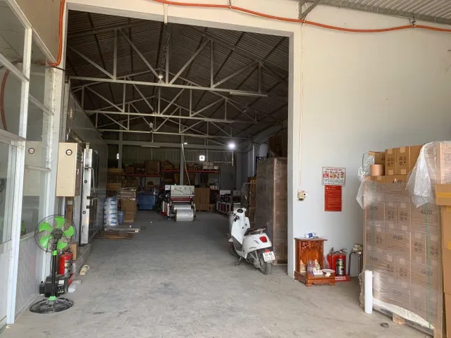 Lô góc đất + kho 2353m2 MT Nguyễn Hữu Trí, Tân Bửu, Bến Lức, giá đầu tư 48,3 tỷ TLCC