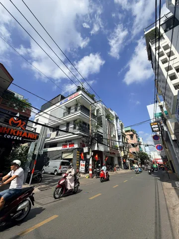 KHÔNG CÓ CĂN THỨ 2 TRONG KHU VỰC, TẦM GIÁ. MẶT TIỀN KINH DOANH NGAY ĐỒNG ĐEN - VIP BÀU CÁT  68M² * 3 Tầng, Ngang khủng