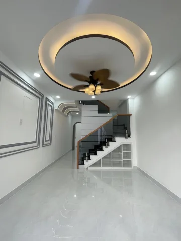 NHÀ ĐẸP Ở NGAY 2 TẦNG - DTS 73,4m2 - GẦN VÕ VĂN KIỆT - NHỈNH 5x TY