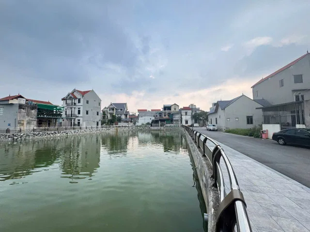 bán đất ,chí trung-văn lâm, nhìn thằng ra hồ gió lộng, 52m2, nhỉnh 4,65 tỷ