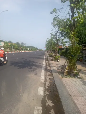 Bán Đất 1400m2 giá 25 tỷ tại Đường Nguyễn Tất Thành Thị trấn Long Hải Huyện Long Điền Bà Rịa - Vũng Tàu