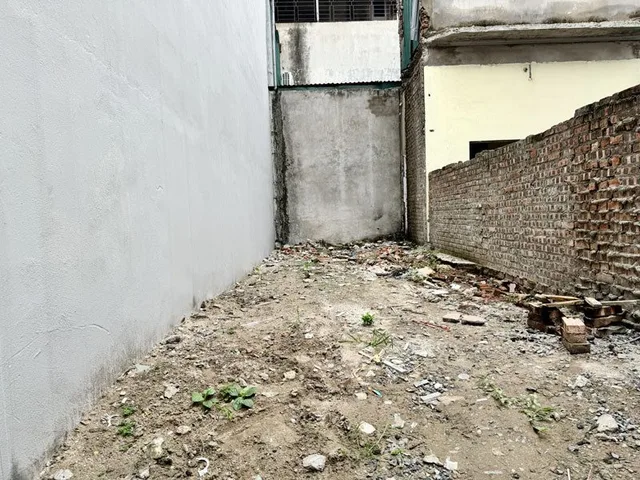 Bán đất Phúc Lợi Long Biên 61,5m2 nở hậu, cách đường ô tô tránh 20m, sổ đỏ chính chủ