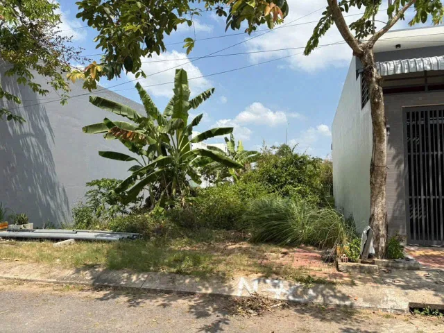 Chủ cần tiền giải quyết việc nhà nên Bán nhanh lô đất ngay Tân Thông Hội giá 950 triệu 150m2