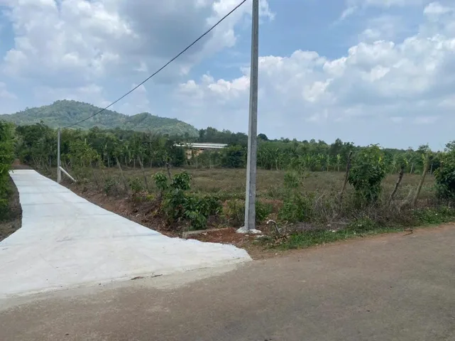 Bán Đất 952.5m2 có sẵn 120 m2 thổ cư giá 3.23 tỷ tại Xã Cư ÊBur Thành phố Buôn Ma Thuột Đắk Lắk