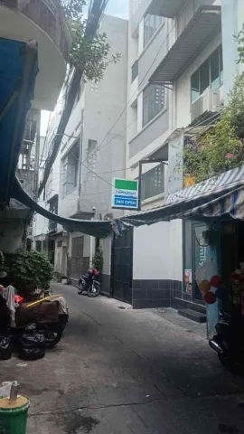 NGAY CƯ XÁ LỮ GIA - HẺM XE HƠI - NHÀ 5 TẦNG ĐÚC BTCT - 50M2 - 3PN