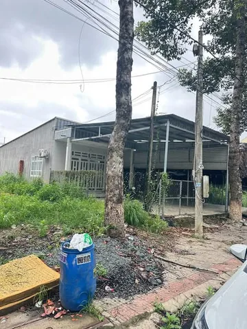 Bán Đất 300m2 có sẵn 300 m2 thổ cư giá 680 triệu tại Phường Chơn Thành Đồng Nai