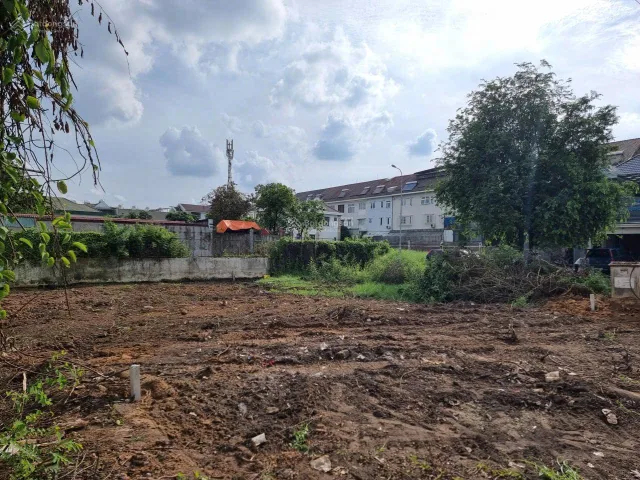 Bán Đất 76m2 có sẵn 76 m2 thổ cư giá 3.4 tỷ tại hẻm 53 Đường Số 8 Phường Long Phước Quận 9 TP. Hồ Chí Minh