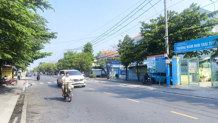 Bán lô đất thổ cư Xã Tân Phú Trung, ngay BV Xuyên Á, sát bên Vinhome Hóc Môn, giá 1 tỷ550tr XD ngay