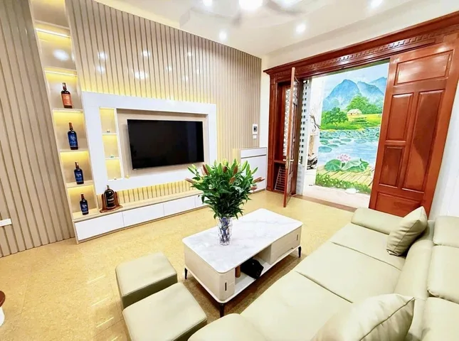 Bán nhà dân xây Nguyễn Khánh Toàn, Cầu Giấy, 14,8 tỷ, 48m, 6 tầng, 8 ngủ, ngõ nông, sổ đỏ, ở luôn