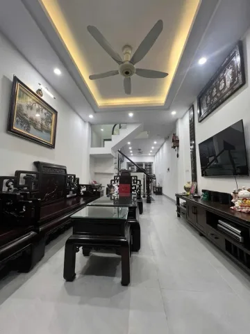 Bán nhà BÙI QUỐC KHÁI 41.5m Nhà Dân xây Ngõ rộng Thoáng Khu Trung Tâm sát Cạnh Hồ Sẵn sổ chỉ Nhỉnh 7 t.ỷ