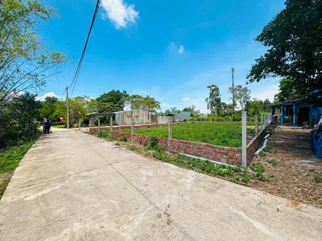 Bán Đất 200m2 có sẵn 200 m2 thổ cư giá 1.29 tỷ tại - Chọn - Xã Hòa Tiến Huyện Hòa Vang Đà Nẵng
