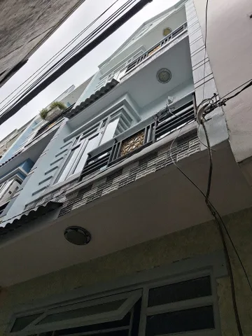Cho thuê nhà 2lầu 3pn (3.5m x 8m) đường Lê văn Khương vào 30m P-Hiệp Thành Q-12