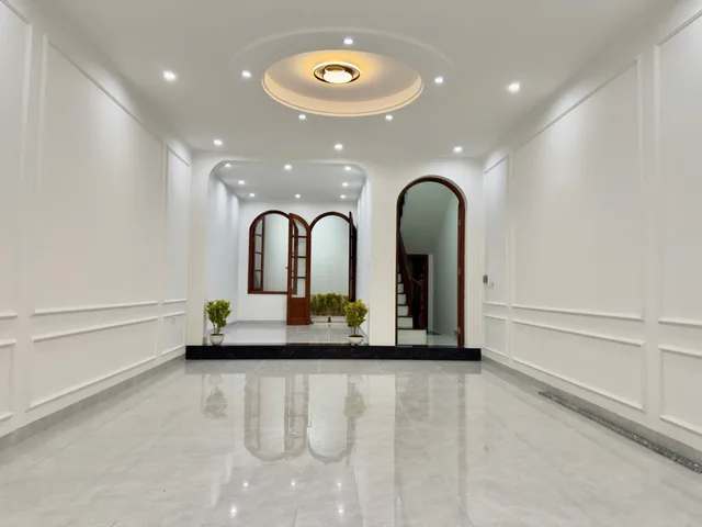 Bán Nhà 43m2 Trung Tâm Hoàng Liệt Sát Hồ Linh Đàm Giao Thông thuận tiện Ngõ To Dân trí cao Sổ đỏ chính chủ Không Quy Hoạch nhỉnh 7 tỷ