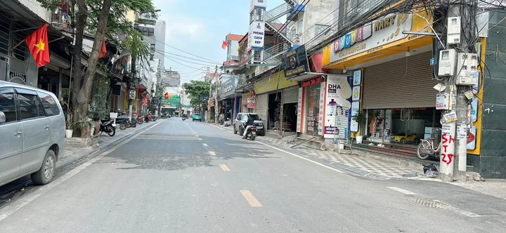 Bán 56m2 đất ô tô đỗ thoải mái,gần trường học các cấp,đi lại thuận tiện,giá loạn quanh 5 tỷ - Cổ Điển