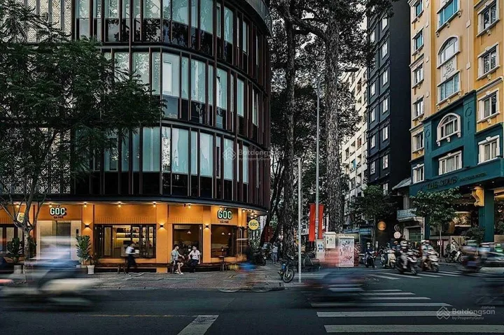 Góc 2 MT Hai Bà Trưng, Quận 3 - 12x18m - 5 tầng - HĐT 350 triệu/tháng - giá 90 tỷ