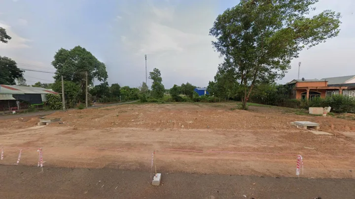Cần tiền trang trải cuộc sống chính chủ bán gấp lỗ lô đất mặt tiền đường tỉnh giá ngộp
