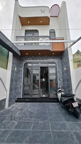 Cần Tiền Đi Định Cư Giảm Thêm 200 Triệu, Bán Căn Nhà Trệt Lầu Cuối Đường Huỳnh Văn Nghệ