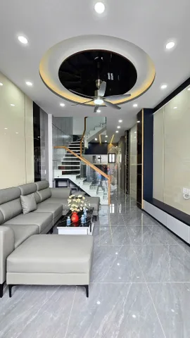 Cần Tiền Đi Định Cư Giảm Thêm 200 Triệu, Bán Căn Nhà Trệt Lầu Cuối Đường Huỳnh Văn Nghệ