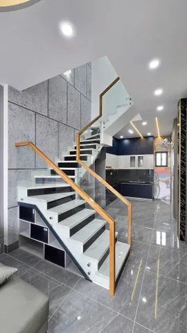 Cần Tiền Đi Định Cư Giảm Thêm 200 Triệu, Bán Căn Nhà Trệt Lầu Cuối Đường Huỳnh Văn Nghệ