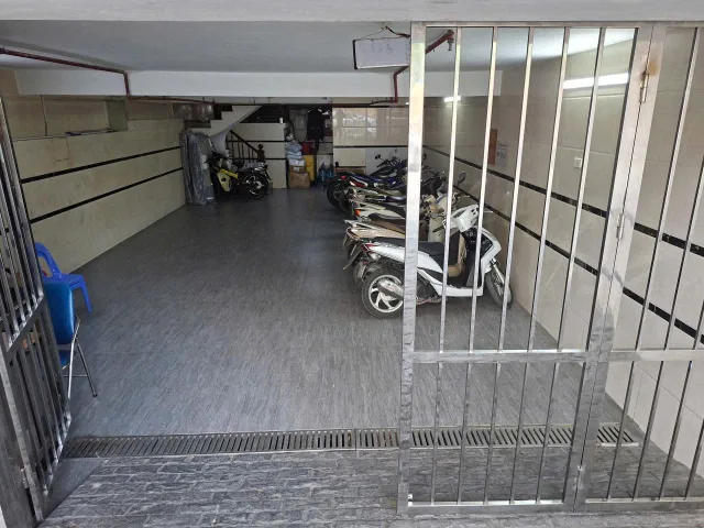Cho thuê Văn phòng mặt phố Nguyễn Quốc Trị, Hà Nội.