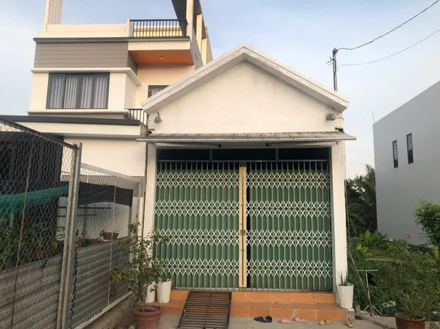 Bán Nhà 96.5m2 có sẵn 70 m2 thổ cư giá 3 tỷ tại Đường Phan Văn Đáng Phường 8 nay là phường Tân Hạnh, tỉnh Vĩnh Long