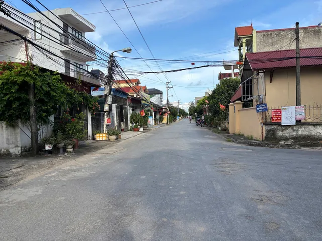 Bán đất tuyến 2 đường Cát Vũ – Tràng Cát đường nhựa 5m, cách mặt đường chính 15m $$$ 22,3tr/m2.