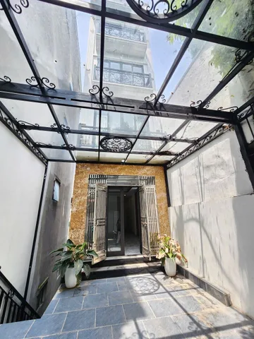 Cho thuê Nhà  Ngõ 67x Đường Nguyễn Khoái -Hai Bà Trưng 43M² 6 Tầng Thang Máy, Full Nội Thất, Ô Tô Đỗ Cửa, Giá Thuê 16tr