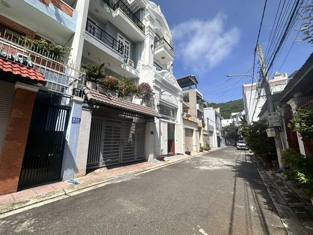 Bán Nhà riêng 93.8m2 có sẵn 93.8 m2 thổ cư giá 15 tỷ tại - Chọn - Phường 2 Thành phố Vũng Tàu Bà Rịa - Vũng Tàu