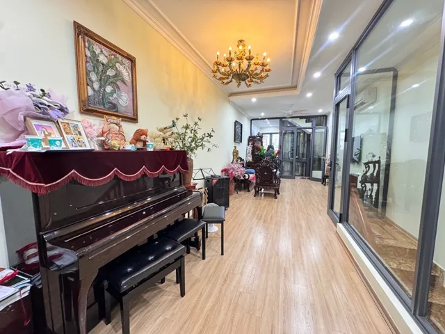 Võ Thị Sáu: Siêu phẩm view hồ tài lộc vượng phát – 5 tầng thang máy mới tinh, đẳng cấp sống sướng, 14.6 tỷ