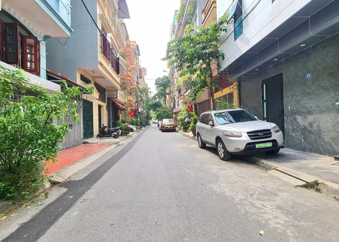 Bán nhà Kim Giang, Hoàng Mai,, 6 tầng thang máy, ô tô vào nhà, ngõ thông không quy hoạch, 75m2, 16.9 tỷ