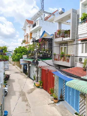 ĐẤT NGAY KDC GIA LONG - FULL THỔ CƯ - ĐƯỜNG TRƯỚC ĐẤT RỘNG 5M - 8,3M*18M - CÔNG NHẬN TRÊN SỔ 127,5M2 - GIÁ 4,7 TỶ - LH 0919089456