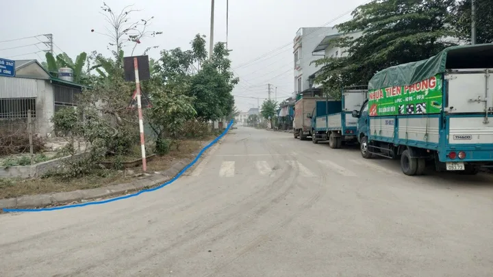 Bán Đất 298.6m2 có sẵn 80 m2 thổ cư giá 4.8 tỷ tại Đường Quốc lộ 6 Xã Trung Minh Thành phố Hòa Bình Hòa Bình