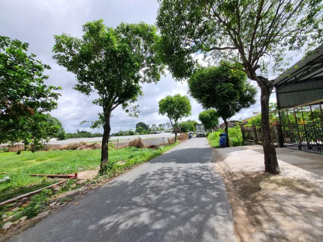 (LM14) Đất xã Tân Thông Hội, dt 348m2, thổ 322m2, giá 3 tỷ 650