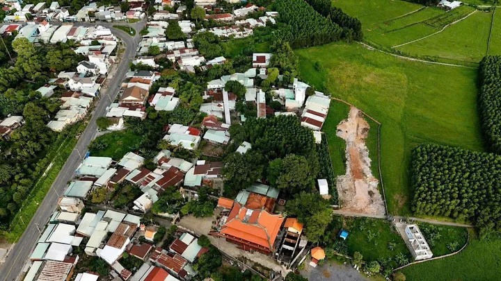Bán Đất 100m2 có sẵn 100 m2 thổ cư giá 330 triệu tại Đường DT 768 Xã Tân Bình Huyện Vĩnh Cửu Đồng Nai